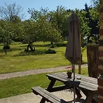 Domaine Des Cerisiers - Acces Direct Piste Cyclable Reliant Honfleur - Parking Prive Holiday home Berville-sur-Mer