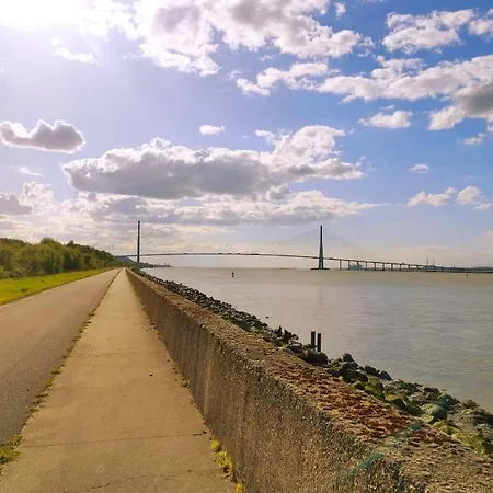 Domaine Des Cerisiers - Acces Direct Piste Cyclable Reliant Honfleur - Parking Prive Berville-sur-Mer