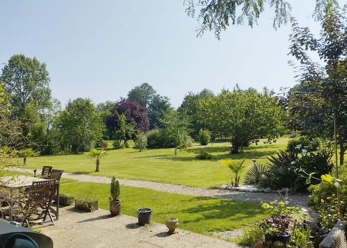 Domaine Des Cerisiers - Acces Direct Piste Cyclable Reliant Honfleur - Parking Prive Holiday home *