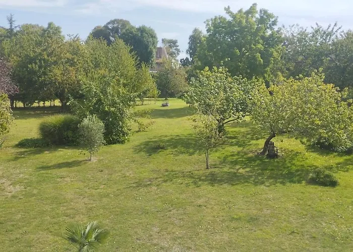 Holiday home Domaine Des Cerisiers - Acces Direct Piste Cyclable Reliant Honfleur - Parking Prive Berville-sur-Mer